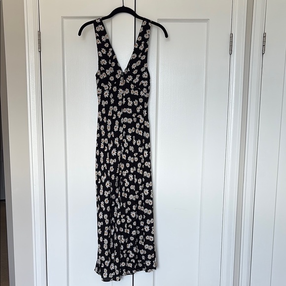 Petal & Pup Black Floral Midi Dress - Picture 4 of 4